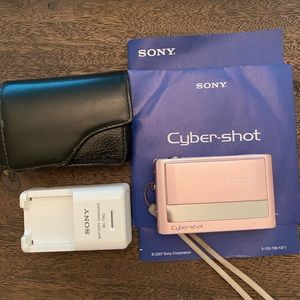 Sony cyber shot camera PINK